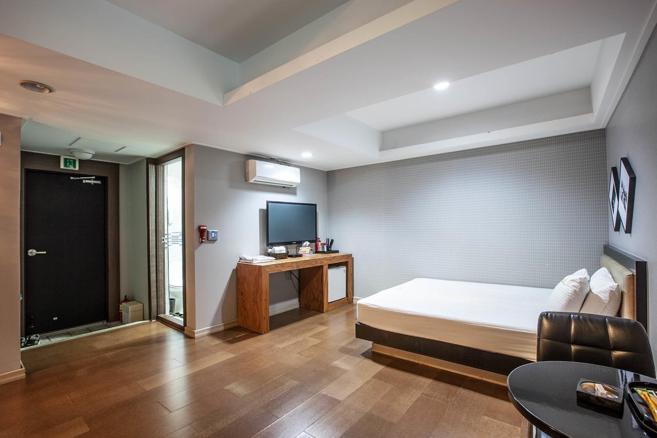 Star Hotel Busan Exteriör bild
